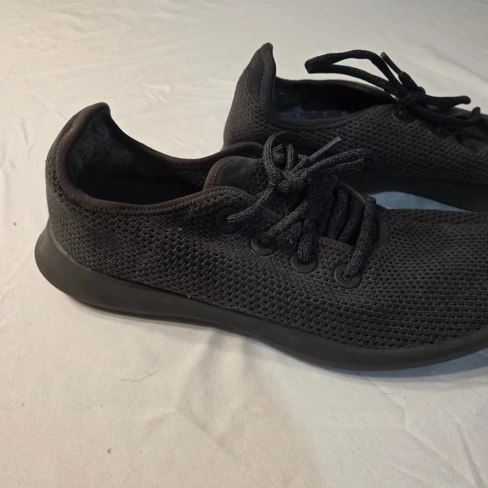 Allbirds Tree Runners Sneakers Mens 11 Black Charcoal Knit Mesh Lightweight